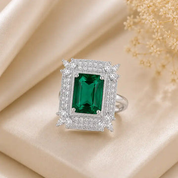 Royale Halo Statement Ring