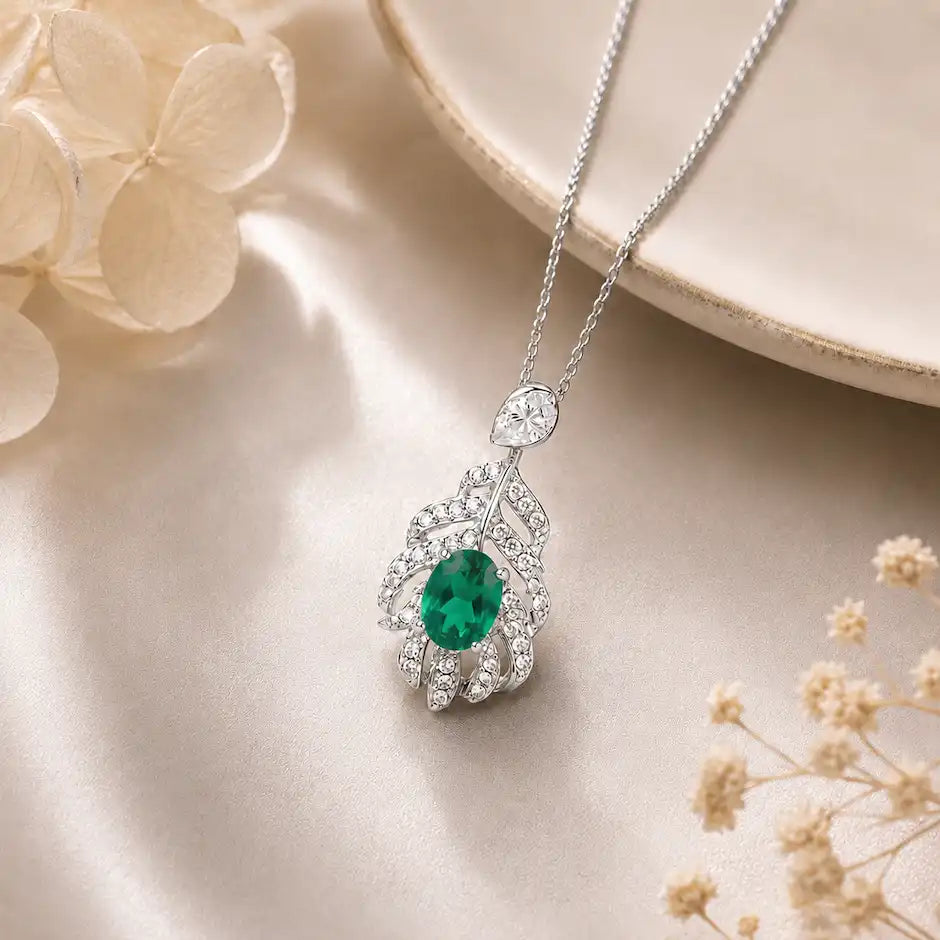 Elegant Leaf Design Crystal Pendant Necklace