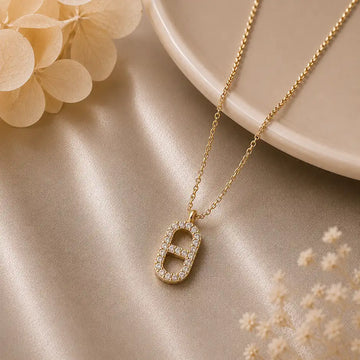Luxe Link Crystal Pendant Necklace