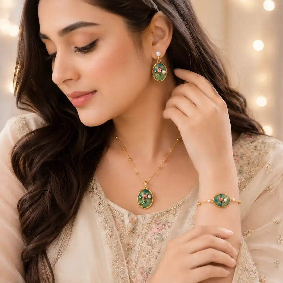 Emerald Rose Pearl Jewelry Set