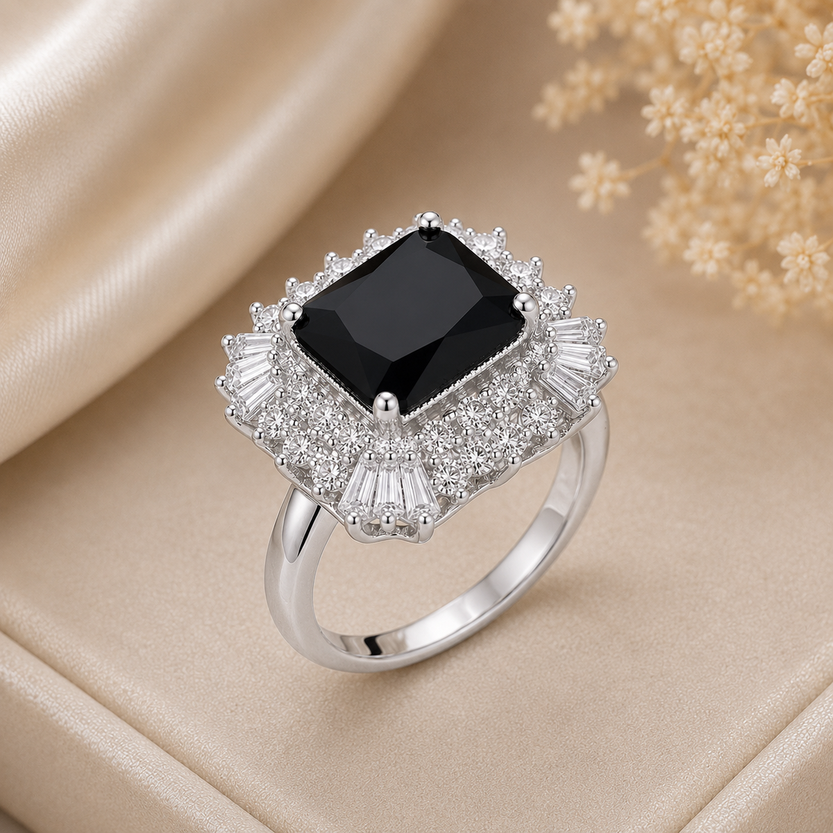 Emerald Majesty Halo Ring