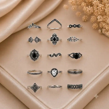 Vintage Noir Ring Collection